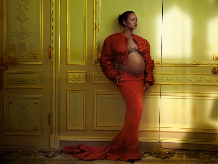 Rihannas maternity wardrobe