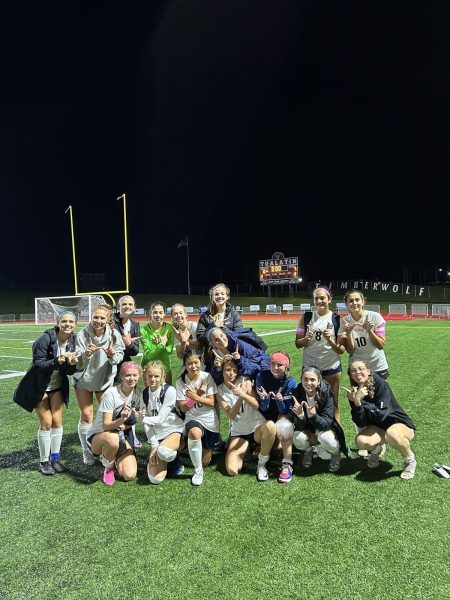 Girls soccer stays undefeated in league